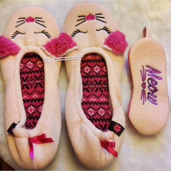Embroidered Slippers & Sleep Mask Faux Fur Size XL NEW - Picture 1 of 10